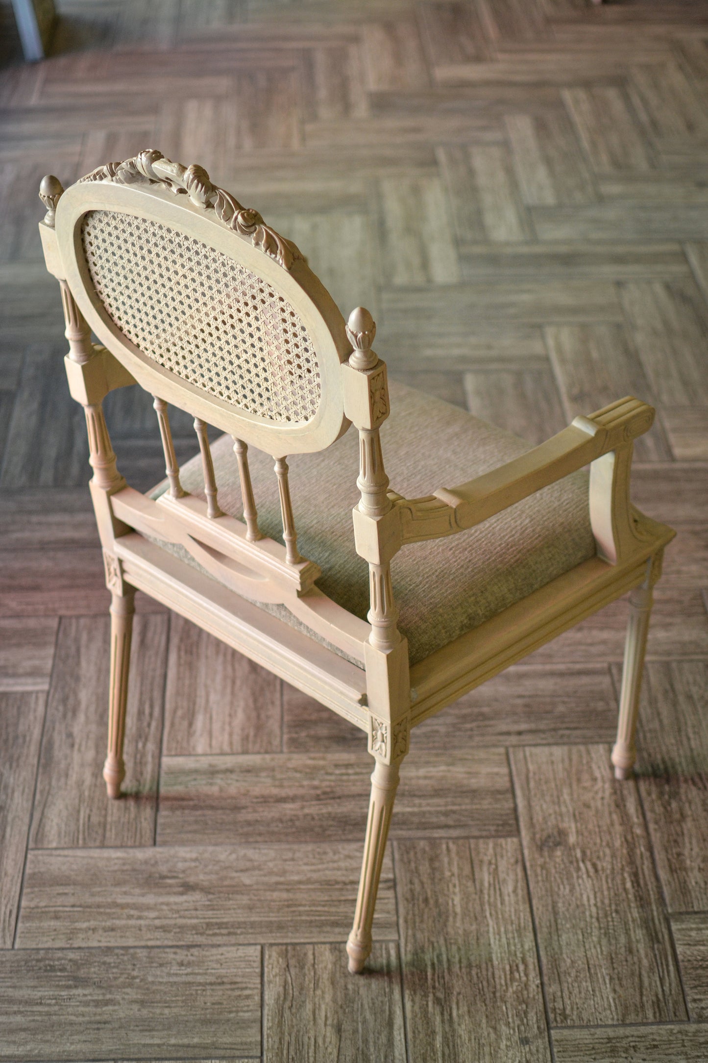 Fauteille with Franton Armchair