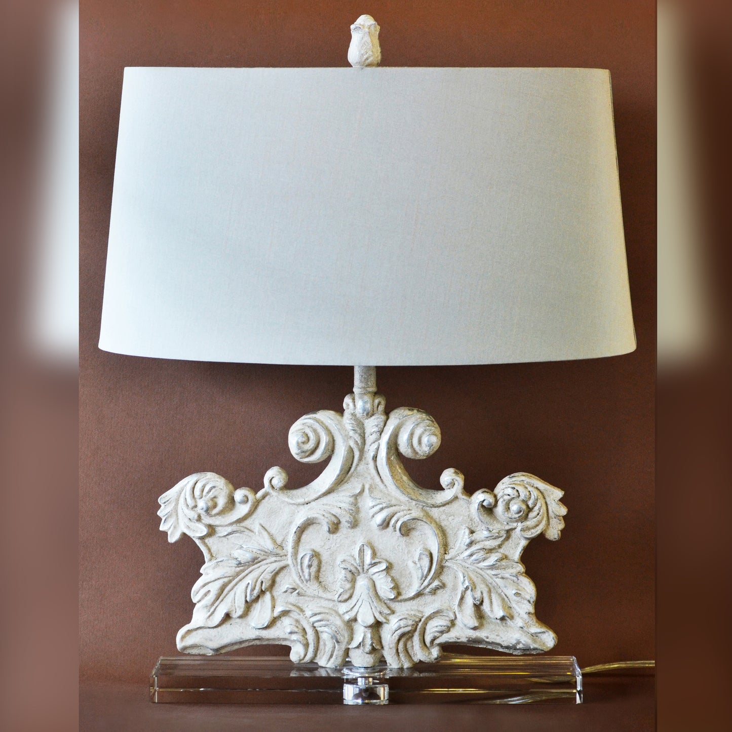 Roman Design Table Lamp